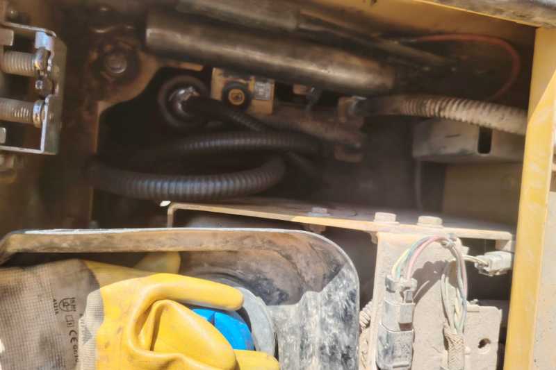 OmecoHub - Immagine CATERPILLAR 323FSA